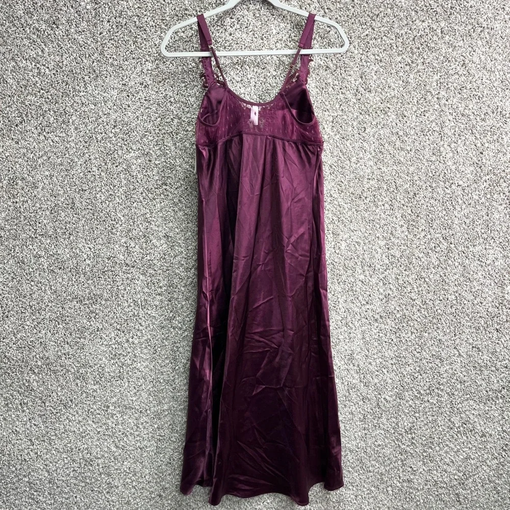 Flora Nikrooz Night Dress Women's M Bordeaux Lace Trim Satin Nightgown NWT